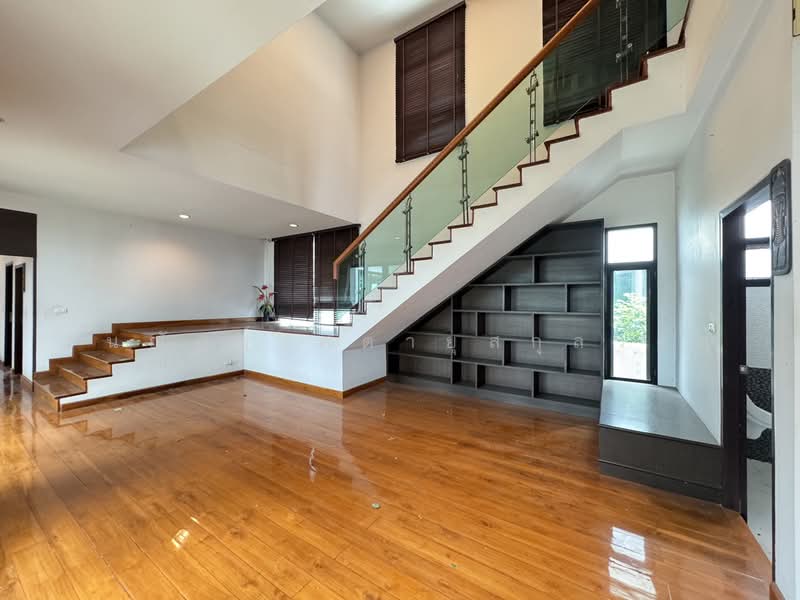 บุษราคัม residences, Bangkok, Sala Thammasop, Thawi Watthana, Bangkok, 5 Bedrooms, 300 sqm, Single Detached House For Sale, by ธนณัฎฐ์ ศตายุสกุลวงศ์, 500473677 - DDproperty.com
