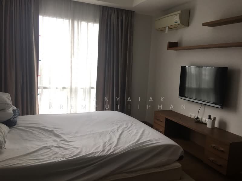 Thru Thonglor, Bangkok, Petchaburi Road, Bang Kapi, Huai Khwang, Bangkok, 2 Bedrooms, 56 sqm, Condo For Sale, by Thanyalak Premputtiphan, 500473707 - DDproperty.com