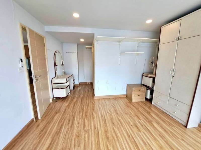 Le Crique Sukhumvit 64/2, Bangkok, Soi Sukhumvit 64/2, Bang Chak, Phra Khanong, Bangkok, 2 Bedrooms, 65 sqm, Condo For Sale, by Thanyalak Premputtiphan, 500473728 - DDproperty.com