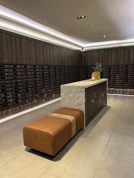 Mazarine Ratchayothin, Bangkok, Soi Phahonyothin 30, Phahonyothin Road, Chan Kasem, Chatuchak, Bangkok, 1 Bedroom, 37 sqm, Condo For Rent, by Bencharong (Yok) Treerat-a-na-wat, 500473731 - DDproperty.com