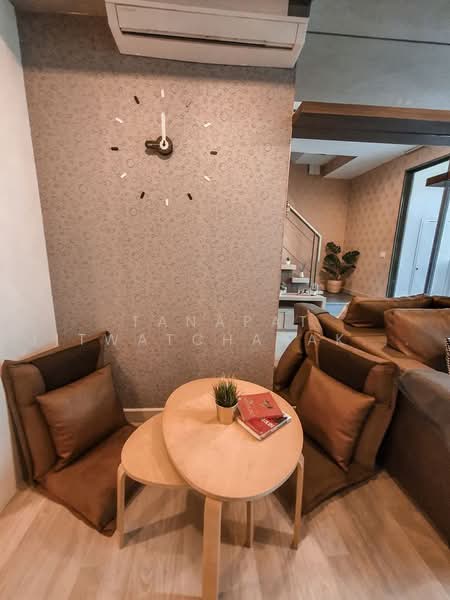 IDEO MOBI Sukhumvit 81, Bangkok, 2097 Sukhumvit Road, Bang Chak, Phra Khanong, Bangkok, 1 Bedroom, 42 sqm, Condo For Rent, by Tanapat Jitwatcharakomol, 500473741 - DDproperty.com