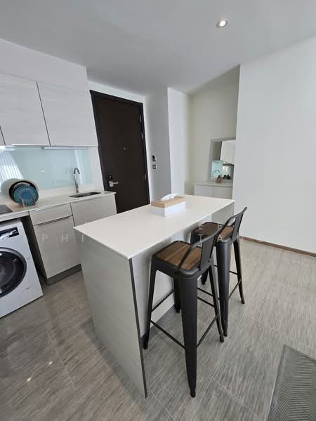 H Sukhumvit 43, Bangkok, 28 Sukhumvit 34 Road, Khlong Tan Nua, Watthana, Bangkok, 2 Bedrooms, 70 sqm, Condo For Rent, by Natrinee Aphirachatanon, 500473768 - DDproperty.com