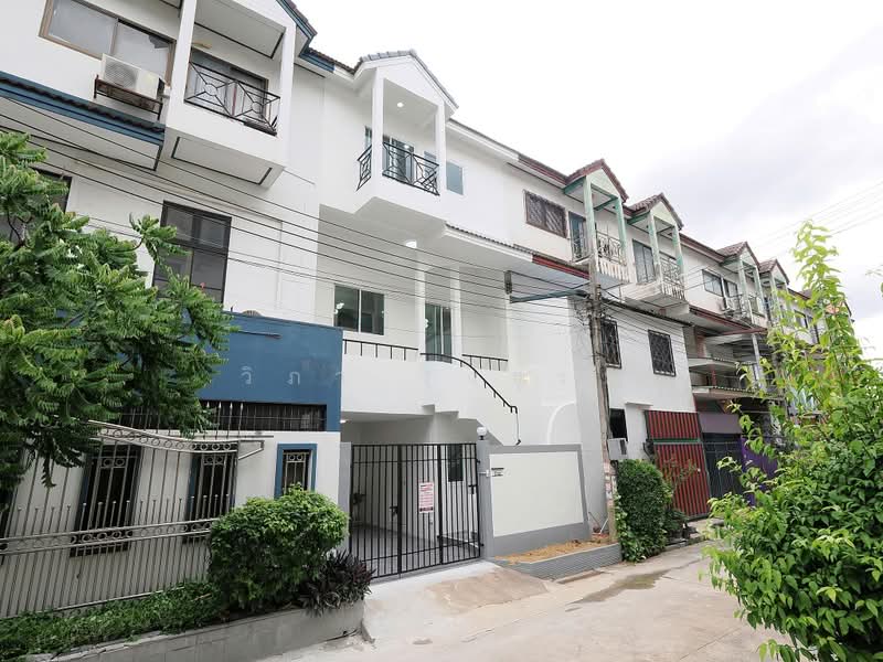ขายราคาพิเศษ ทาวน์โฮม 3 ชั้น 23.2 ตร.ว. ม.บำรุงวงศ์ 5ห้องนอน 4ห้องน้ำ บ้านสวยมาก ฟังชั่นบ้านดีเยี่ยม, นนทบุรี, ปลายบาง, บางกรวย, นนทบุรี, 250 ตร.ม., ทาวน์เฮ้าส์ ขาย, โดย วิภา รุ่งธุระ, 500473770 - DDproperty.com