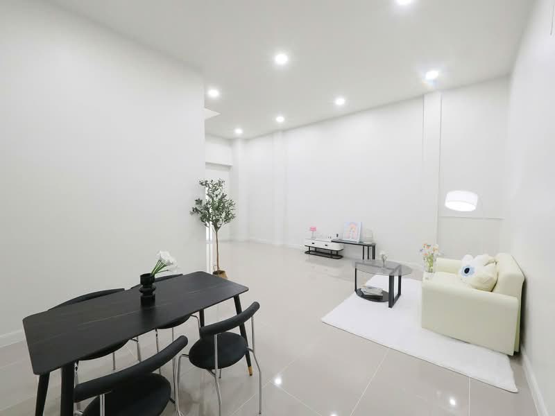 ขายราคาพิเศษ ทาวน์โฮม 3 ชั้น 23.2 ตร.ว. ม.บำรุงวงศ์ 5ห้องนอน 4ห้องน้ำ บ้านสวยมาก ฟังชั่นบ้านดีเยี่ยม, Nonthaburi, ปลายบาง, Plai Bang, Bang Kruai, Nonthaburi, 5 Bedrooms, 250 sqm, Townhouse For Sale, by wipa รุ่งธุระ, 500473770 - DDproperty.com