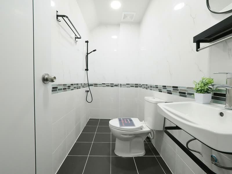 ขายราคาพิเศษ ทาวน์โฮม 3 ชั้น 23.2 ตร.ว. ม.บำรุงวงศ์ 5ห้องนอน 4ห้องน้ำ บ้านสวยมาก ฟังชั่นบ้านดีเยี่ยม, นนทบุรี, ปลายบาง, บางกรวย, นนทบุรี, 250 ตร.ม., ทาวน์เฮ้าส์ ขาย, โดย วิภา รุ่งธุระ, 500473770 - DDproperty.com