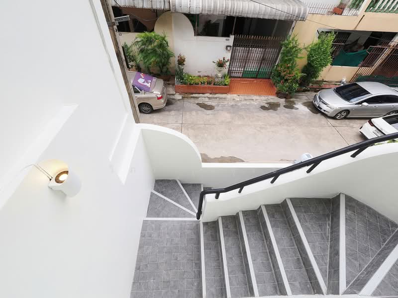 ขายราคาพิเศษ ทาวน์โฮม 3 ชั้น 23.2 ตร.ว. ม.บำรุงวงศ์ 5ห้องนอน 4ห้องน้ำ บ้านสวยมาก ฟังชั่นบ้านดีเยี่ยม, Nonthaburi, ปลายบาง, Plai Bang, Bang Kruai, Nonthaburi, 5 Bedrooms, 250 sqm, Townhouse For Sale, by wipa รุ่งธุระ, 500473770 - DDproperty.com