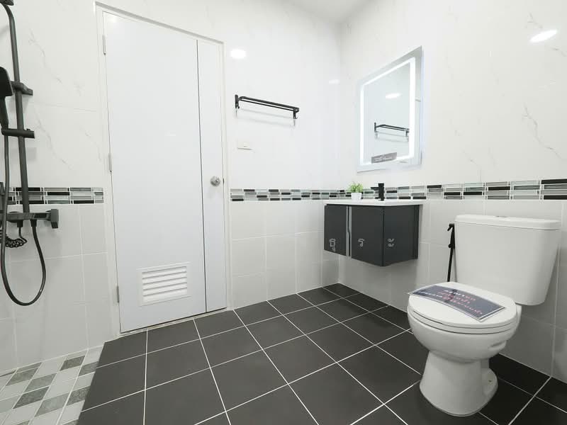 ขายราคาพิเศษ ทาวน์โฮม 3 ชั้น 23.2 ตร.ว. ม.บำรุงวงศ์ 5ห้องนอน 4ห้องน้ำ บ้านสวยมาก ฟังชั่นบ้านดีเยี่ยม, Nonthaburi, ปลายบาง, Plai Bang, Bang Kruai, Nonthaburi, 5 Bedrooms, 250 sqm, Townhouse For Sale, by wipa รุ่งธุระ, 500473770 - DDproperty.com