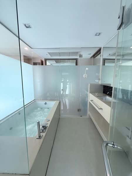The Address Sathorn, Bangkok, 98 Sathorn Nua Road, Silom, Bang Rak, Bangkok, 2 Bedrooms, 76 sqm, Condo For Sale, by Thanyalak Premputtiphan, 500473783 - DDproperty.com