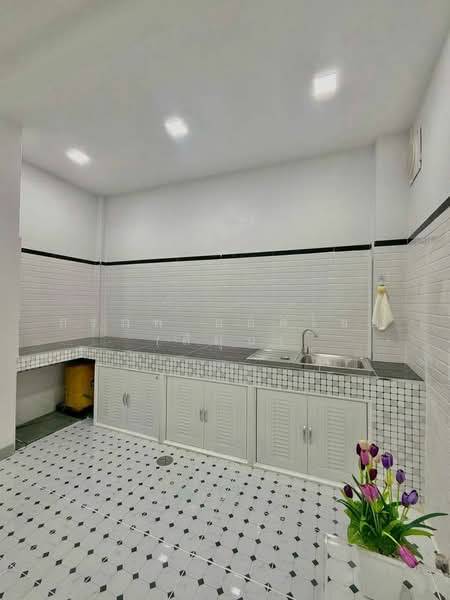 หมู่บ้านพุทธชาด, Nonthaburi, Bang Rak Pattana, Bang Bua Thong, Nonthaburi, 4 Bedrooms, 70 sqm, Townhouse For Sale, by สรภพ ยอดไชย (สีฝุ่น), 500473851 - DDproperty.com