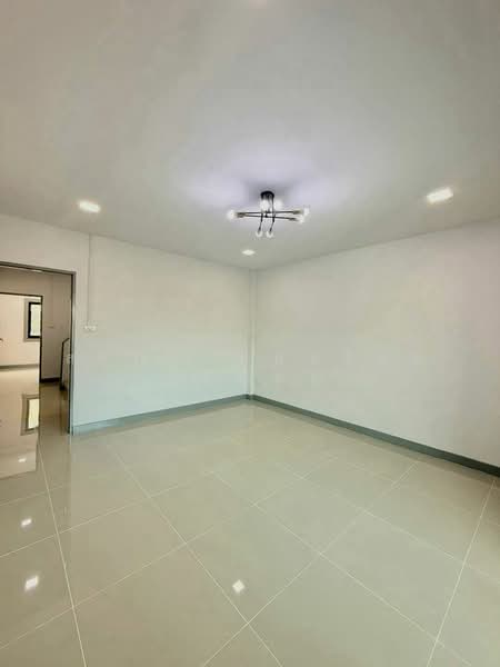 หมู่บ้านพุทธชาด, Nonthaburi, Bang Rak Pattana, Bang Bua Thong, Nonthaburi, 4 Bedrooms, 70 sqm, Townhouse For Sale, by สรภพ ยอดไชย (สีฝุ่น), 500473851 - DDproperty.com