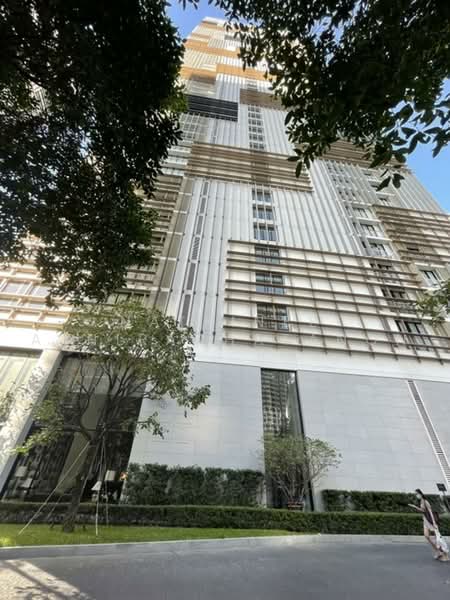 Park Origin Phrom Phong (Park 24), Bangkok, 68 Soi Sukhumvit 24, Khong Tan, Khlong Toei, Bangkok, 1 Bedroom, 33 sqm, Condo For Rent, by Natrinee Aphirachatanon, 500473855 - DDproperty.com