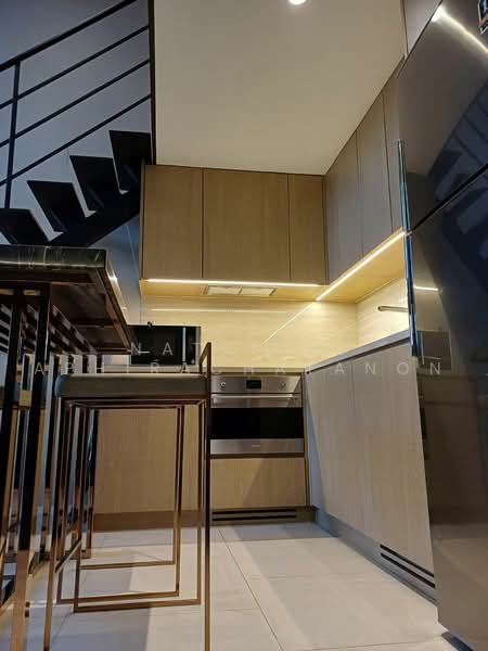 The Lofts Silom, Bangkok, Pramuan Road, Silom, Bang Rak, Bangkok, 1 Bedroom, 46 sqm, Condo For Rent, by Natrinee Aphirachatanon, 500473996 - DDproperty.com