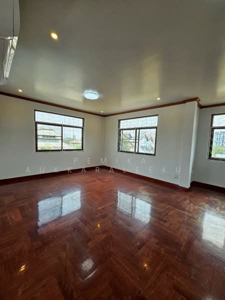 7-BR House, Bangkok, Praborommaharatchawang, Phra Nakhon, Bangkok, 7 Bedrooms, 800 sqm, Single Detached House For Rent, by Pemika Aukkaraleekul, 500474013 - DDproperty.com