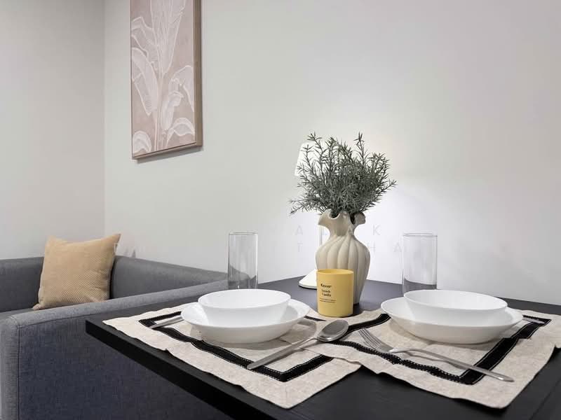 Atmoz Palacio Ladprao-Wanghin, Bangkok, 1349 Lat Phrao Road, Lat Phrao, Bangkok, 1 Bedroom, 27 sqm, Condo For Rent, by Thanyalak Premputtiphan, 500474019 - DDproperty.com