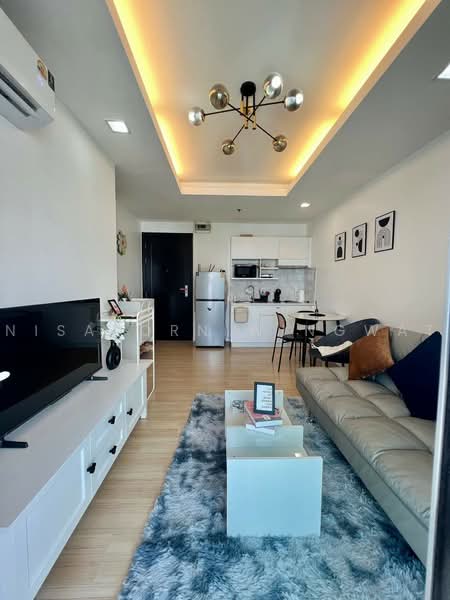 Thru Thonglor, Bangkok, Petchaburi Road, Bang Kapi, Huai Khwang, Bangkok, 1 Bedroom, 37 sqm, Condo For Rent, by Nisakorn Wingwat, 500474087 - DDproperty.com