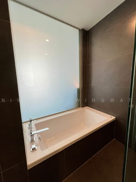 The Esse at Singha Complex, Bangkok, 1788 New Petchaburi Rd, Khlongtoei Nua, Watthana, Bangkok, 2 Bedrooms, 74 sqm, Condo For Rent, by Nisakorn Wingwat, 500474117 - DDproperty.com