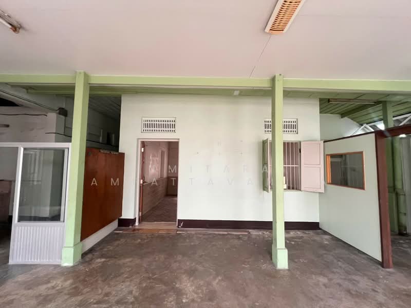 อาคารให้เช่าสาทร สีลม บางรัก : Space for rent Sathon, Silom, Bang Rak, กรุงเทพ, สีลม, บางรัก, กรุงเทพ, 478 ตร.ม., พื้นที่ขายของ ให้เช่า, โดย Sumitara Sampattavanija, 500474120 - DDproperty.com