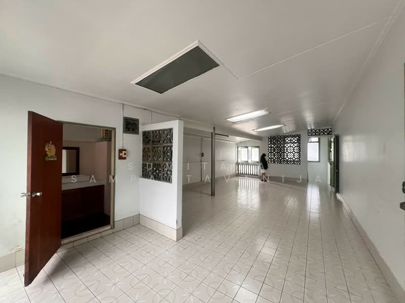 space for rent Sathorn Silom Bangrak, Bangkok, Silom, Bang Rak, Bangkok, , 478 sqm, Retail Space For Rent, by Sumitara Sampattavanija, 500474120 - DDproperty.com