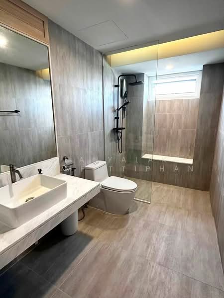 Riverside Villa Condominium 1, Bangkok, Rama 3 Road, Bang Klo, Bang Kho Laem, Bangkok, 3 Bedrooms, 200 sqm, Condo For Rent, by Thanyalak Premputtiphan, 500474132 - DDproperty.com