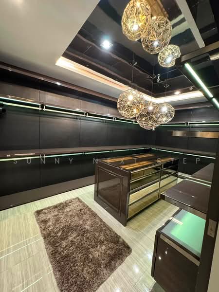 Citi Smart Sukhumvit 18, Bangkok, 366 Soi Sukhumvit 18, Sukhumvit Road, Khlong Toei, Bangkok, 3 Bedrooms, 240 sqm, Condo For Rent, by Sunny Shibano, 500474237 - DDproperty.com