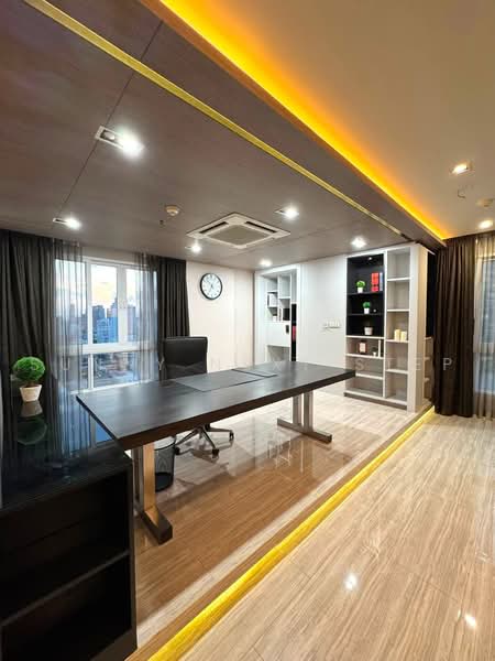Citi Smart Sukhumvit 18, Bangkok, 366 Soi Sukhumvit 18, Sukhumvit Road, Khlong Toei, Bangkok, 3 Bedrooms, 240 sqm, Condo For Rent, by Sunny Shibano, 500474237 - DDproperty.com