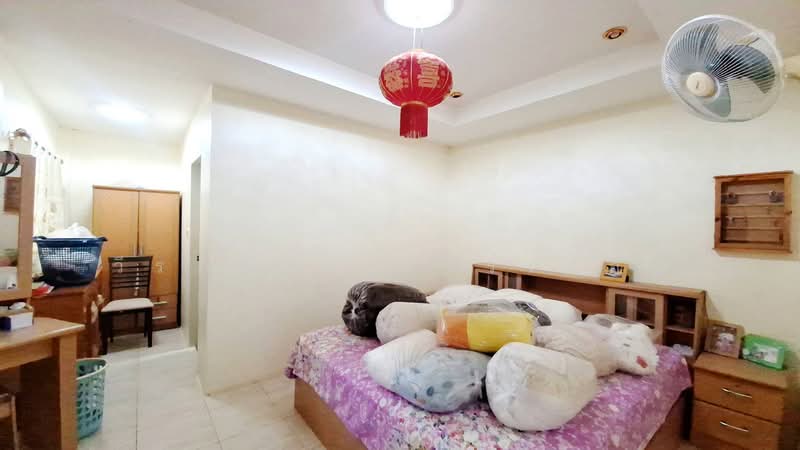 2 Houses on 1 Rai Land for Sale Udon Thani, Thailand, Udon Thani, Mak Khaeng, Muang Udon Thani, Udon Thani, 8 Bedrooms, 210 sqm, Semi-Detached House (Twin House) For Sale, by วีรภัทรา ดาร์เปอร์, 500474316 - DDproperty.com