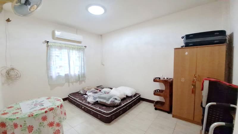 ขายบ้าน 2หลัง บนที่ดิน 1ไร่+อุดรธานี- โอกาสการลงทุนสุดพิเศษ, อุดรธานี, หมากแข้ง, เมืองอุดรธานี, อุดรธานี, 210 ตร.ม., บ้านแฝด ขาย, โดย วีรภัทรา ดาร์เปอร์, 500474316 - DDproperty.com
