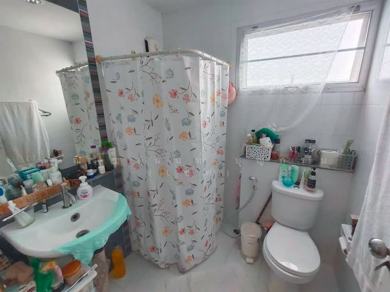 หมู่บ้านวิสต้า อเวนิว วัชรพล, Bangkok, Khlong Tanon, Sai Mai, Bangkok, 4 Bedrooms, 122 sqm, Townhouse For Sale, by คุณ อานนท์ บุญกรม (เซฟ), 500474336 - DDproperty.com