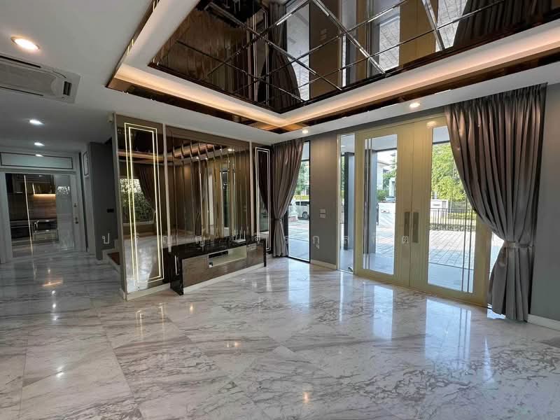 The Grand Pinklao, Bangkok, 594 Borommaratchachonnani Road, Sala Thammasop, Thawi Watthana, Bangkok, 3 Bedrooms, 400 sqm, Single Detached House For Sale, by ปริญญ์ จิรกุลกิตติ์, 500474338 - DDproperty.com