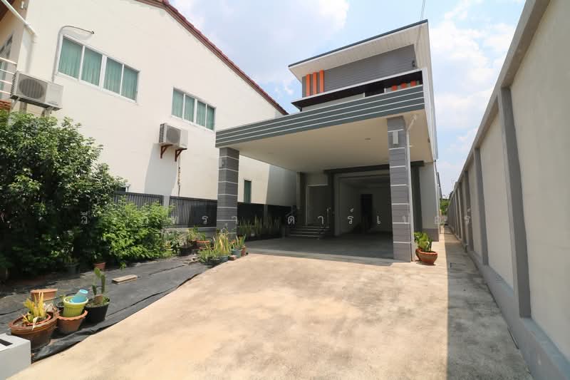 Wheelchair-Friendly 4-Bedroom House for Sale in Chum Phae, Khon Kaen, Chum Phae, Khon Kaen, 4 Bedrooms, 246 sqm, Single Detached House For Sale, by วีรภัทรา ดาร์เปอร์, 500474343 - DDproperty.com