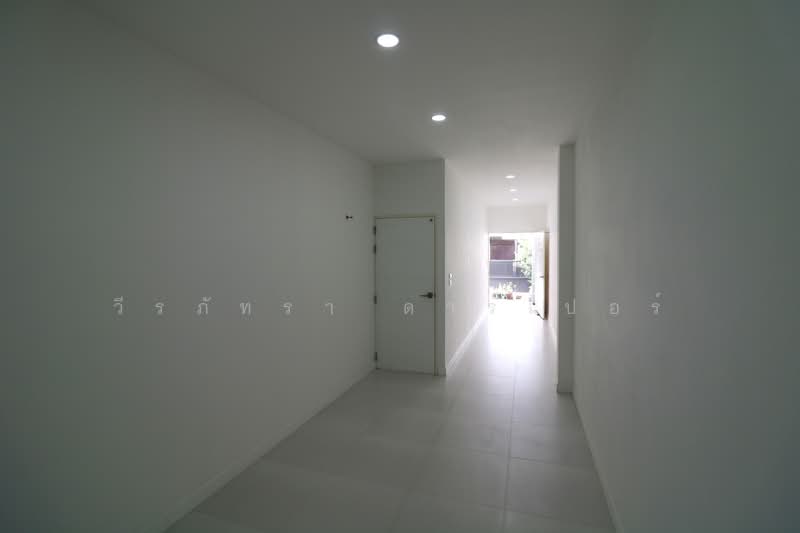 Wheelchair-Friendly 4-Bedroom House for Sale in Chum Phae, Khon Kaen, Chum Phae, Khon Kaen, 4 Bedrooms, 246 sqm, Single Detached House For Sale, by วีรภัทรา ดาร์เปอร์, 500474343 - DDproperty.com