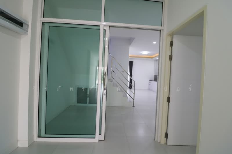 บ้านเดี่ยว 4 ห้องนอน รองรับวีลแชร์ ใจกลางชุมแพ ขอนแก่น, ขอนแก่น, ชุมแพ, ชุมแพ, ขอนแก่น, 246 ตร.ม., บ้านเดี่ยว ขาย, โดย วีรภัทรา ดาร์เปอร์, 500474343 - DDproperty.com