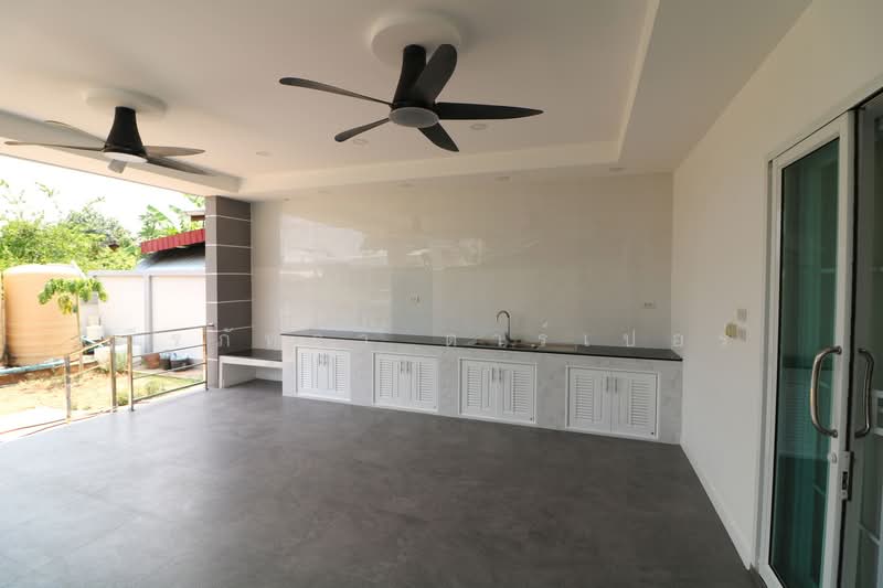 Wheelchair-Friendly 4-Bedroom House for Sale in Chum Phae, Khon Kaen, Chum Phae, Khon Kaen, 4 Bedrooms, 246 sqm, Single Detached House For Sale, by วีรภัทรา ดาร์เปอร์, 500474343 - DDproperty.com