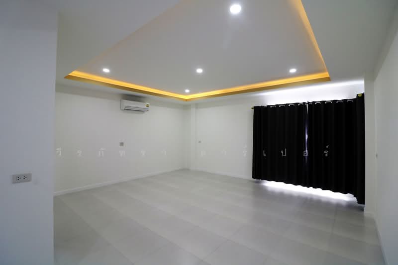 บ้านเดี่ยว 4 ห้องนอน รองรับวีลแชร์ ใจกลางชุมแพ ขอนแก่น, ขอนแก่น, ชุมแพ, ชุมแพ, ขอนแก่น, 246 ตร.ม., บ้านเดี่ยว ขาย, โดย วีรภัทรา ดาร์เปอร์, 500474343 - DDproperty.com