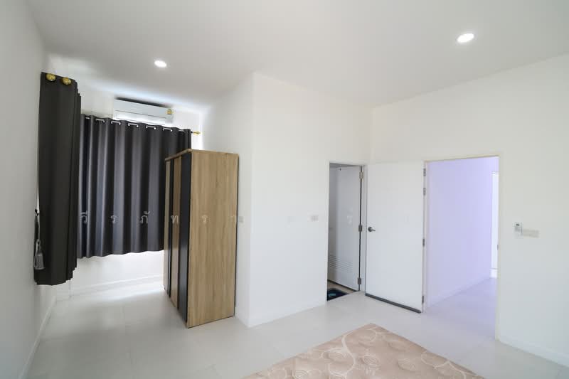 Wheelchair-Friendly 4-Bedroom House for Sale in Chum Phae, Khon Kaen, Chum Phae, Khon Kaen, 4 Bedrooms, 246 sqm, Single Detached House For Sale, by วีรภัทรา ดาร์เปอร์, 500474343 - DDproperty.com