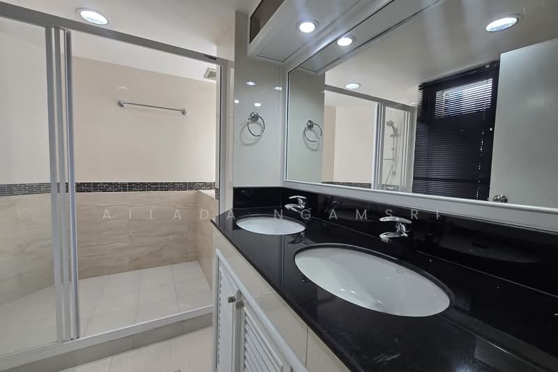 Peng Seng Mansion, Bangkok, หลังสวน หลังสวน, Lumphini, Pathum Wan, Bangkok, 2 Bedrooms, 200 sqm, Condo For Rent, by Ailada Ngamsri, 500474363 - DDproperty.com