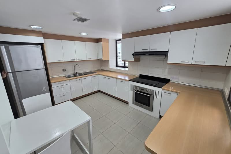 Peng Seng Mansion, Bangkok, หลังสวน หลังสวน, Lumphini, Pathum Wan, Bangkok, 2 Bedrooms, 200 sqm, Condo For Rent, by Ailada Ngamsri, 500474363 - DDproperty.com