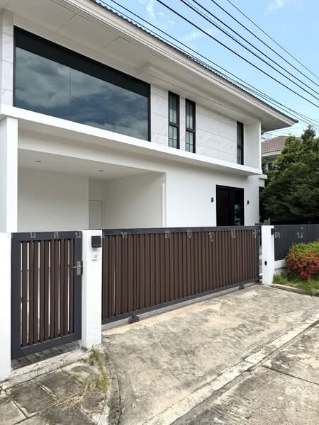Perfect Place Rama 9-Krungthep Kreetha, Bangkok, Srinakarin - Rom Klao Road, Khlong Song Ton Nun, Lat Krabang, Bangkok, 3 Bedrooms, 222 sqm, Single Detached House For Sale, by มนัสนันท์ สิริรุจิรัตน์, 500474376 - DDproperty.com