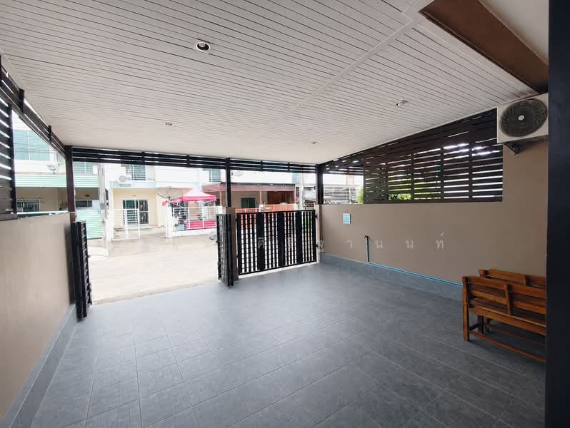 Ratchaphruek Suvarnabhumi-Ladkrabang Village, Bangkok, 397/183 Thanon Chalong Krung, Lam Pla Tiew, Lat Krabang, Bangkok, 3 Bedrooms, 140 sqm, Townhouse For Sale, by ณัฐยา ศิริฐานนท์, 500474379 - DDproperty.com