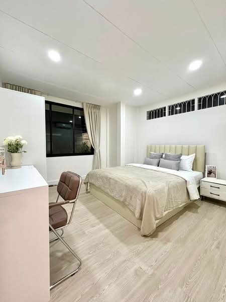 ห้วยขวาง, Bangkok, Din Daeng, Bangkok, 4 Bedrooms, 100 sqm, Single Detached House For Rent, by การุณ ชมภูบุตร, 500474384 - DDproperty.com