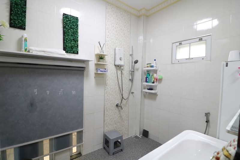 ขายบ้านสวย สไตล์โมเดิร์น 4 ห้องนอน 4 ห้องน้ำ อุดรธานี, อุดรธานี, หมากแข้ง, เมืองอุดรธานี, อุดรธานี, 225 ตร.ม., บ้านเดี่ยว ขาย, โดย วีรภัทรา ดาร์เปอร์, 500474385 - DDproperty.com