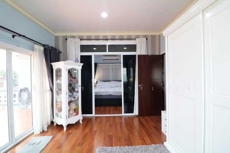 4 Bed 4 Bath Majestic Corner House for Sale in Udon Thani, Udon Thani, Mak Khaeng, Muang Udon Thani, Udon Thani, 4 Bedrooms, 225 sqm, Single Detached House For Sale, by วีรภัทรา ดาร์เปอร์, 500474385 - DDproperty.com