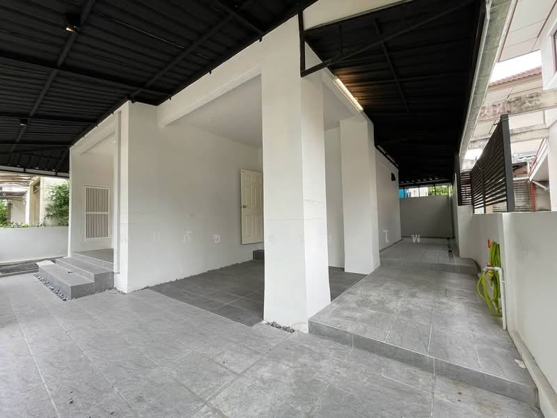 ขาย บ้านเดี่ยว(รีโนเวทใหม่) พร้อมพัฒน์ 1 หทัยราษฎร์ 39, กรุงเทพ, สามวาตะวันออก, คลองสามวา, กรุงเทพ, 140 ตร.ม., บ้านเดี่ยว ขาย, โดย ณปภัช ธวงค์ไพ, 500474387 - DDproperty.com