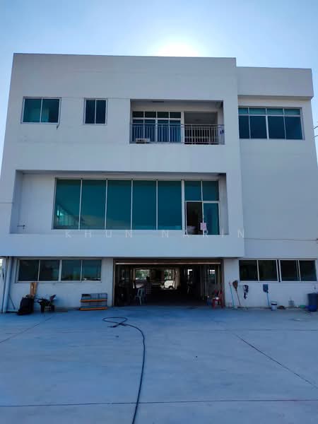 sell50m Rent50k/m bank bangna km54 amata muang chonburi, Chon Buri (Pattaya), บางนา กม54 เข้าชล, Khlong Tamru, Muang Chon Buri, Chon Buri (Pattaya), , 4,000 sqm, Office Space For Sale, by Khun Narin, 500474396 - DDproperty.com