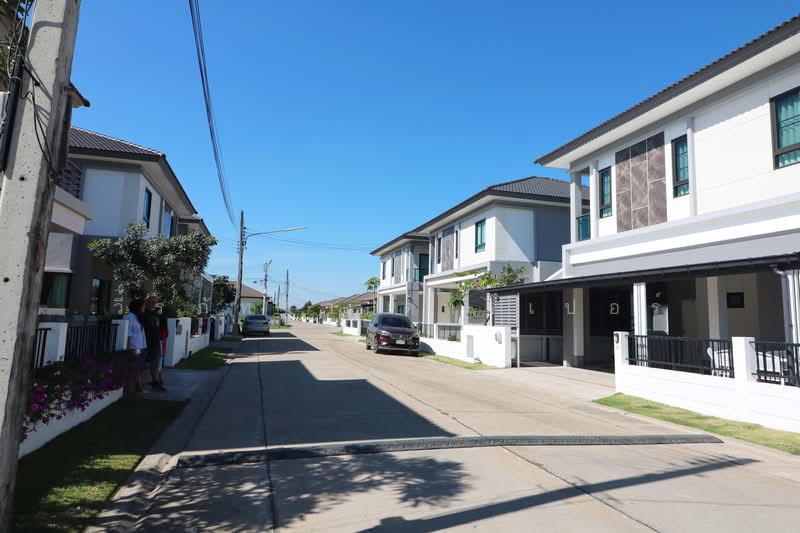 Affordable 4 Brm, 4 Bth Home For Sale Thana Siri Village Udon Thani, Udon Thani, Ni Kom Song Khro, Muang Udon Thani, Udon Thani, 4 Bedrooms, 164 sqm, Single Detached House For Sale, by วีรภัทรา ดาร์เปอร์, 500474424 - DDproperty.com