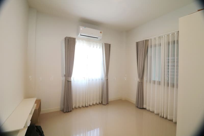 ขาย 4ห้องนอน 4ห้องน้ำ ธนาสิริ-แอร์พอร์ต อุดรธานี ประเทศไทย, อุดรธานี, นิคมสงเคราะห์, เมืองอุดรธานี, อุดรธานี, 164 ตร.ม., บ้านเดี่ยว ขาย, โดย วีรภัทรา ดาร์เปอร์, 500474424 - DDproperty.com