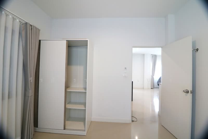 Affordable 4 Brm, 4 Bth Home For Sale Thana Siri Village Udon Thani, Udon Thani, Ni Kom Song Khro, Muang Udon Thani, Udon Thani, 4 Bedrooms, 164 sqm, Single Detached House For Sale, by วีรภัทรา ดาร์เปอร์, 500474424 - DDproperty.com