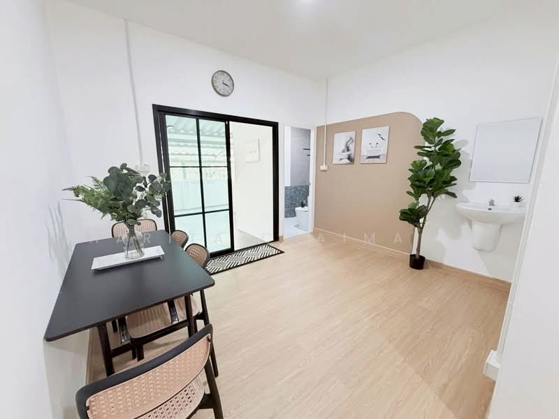 Newly renovated House, Chiang Mai, Tha Sa La, Muang Chiang Mai, Chiang Mai, 2 Bedrooms, 120 sqm, Semi-Detached House (Twin House) For Sale, by Pharita Chaimanee, 500474433 - DDproperty.com