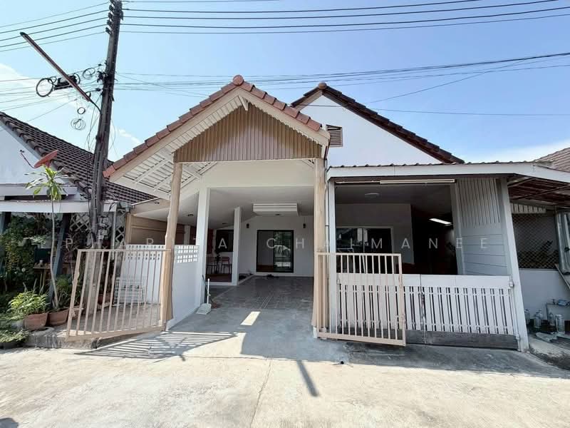 Newly renovated House, Chiang Mai, Tha Sa La, Muang Chiang Mai, Chiang Mai, 2 Bedrooms, 120 sqm, Semi-Detached House (Twin House) For Sale, by Pharita Chaimanee, 500474433 - DDproperty.com