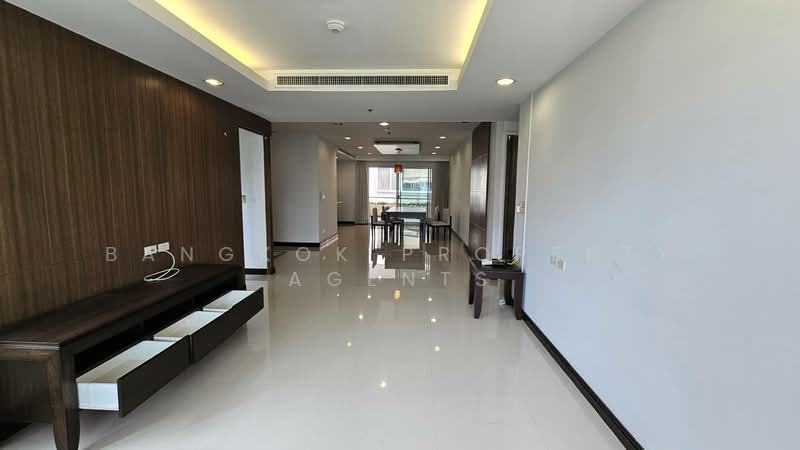 Blossom Ville, Bangkok, Sukhumvit 63 Road, Phra Kanong Nua, Watthana, Bangkok, 3 Bedrooms, 258 sqm, Condo For Rent, by BANGKOK PROPERTY AGENTS, 500474505 - DDproperty.com